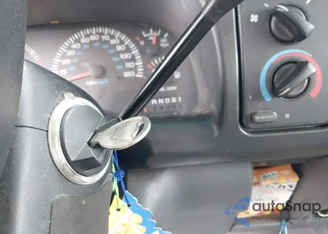 1999 Dodge Ram 1500 St из США, поврежденный, VIN 3B7HC13Y0XG208046